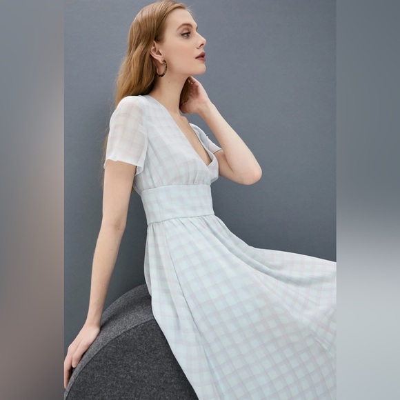 NWT EMPORIO ARMANI V-Neck Check Print Chiffon Dress Sz 42 (US 6) - Picture 1 of 16